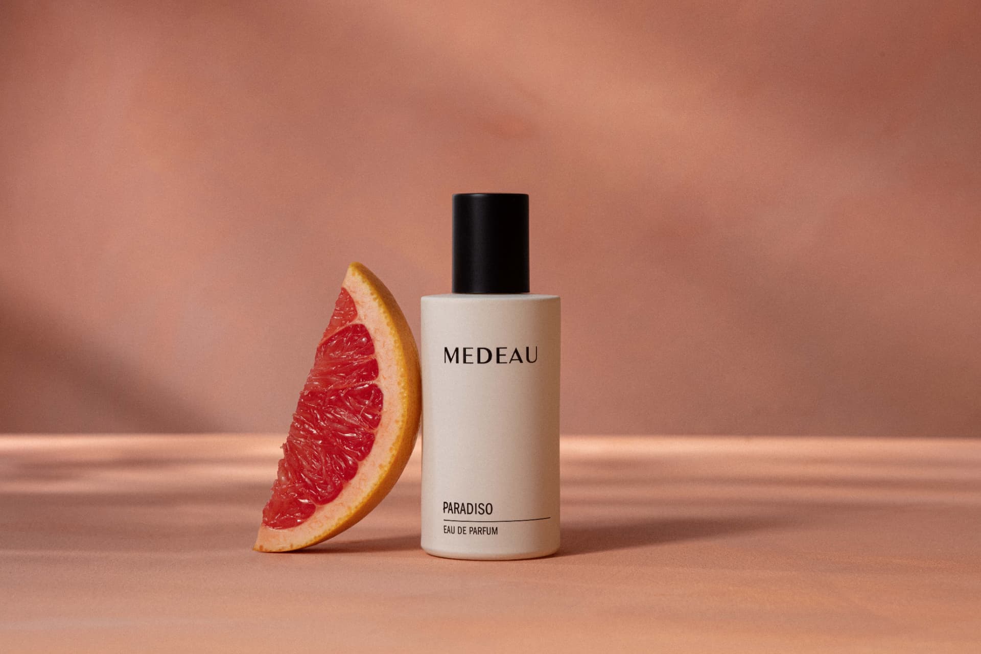 Paradiso eau de parfum with its key notes